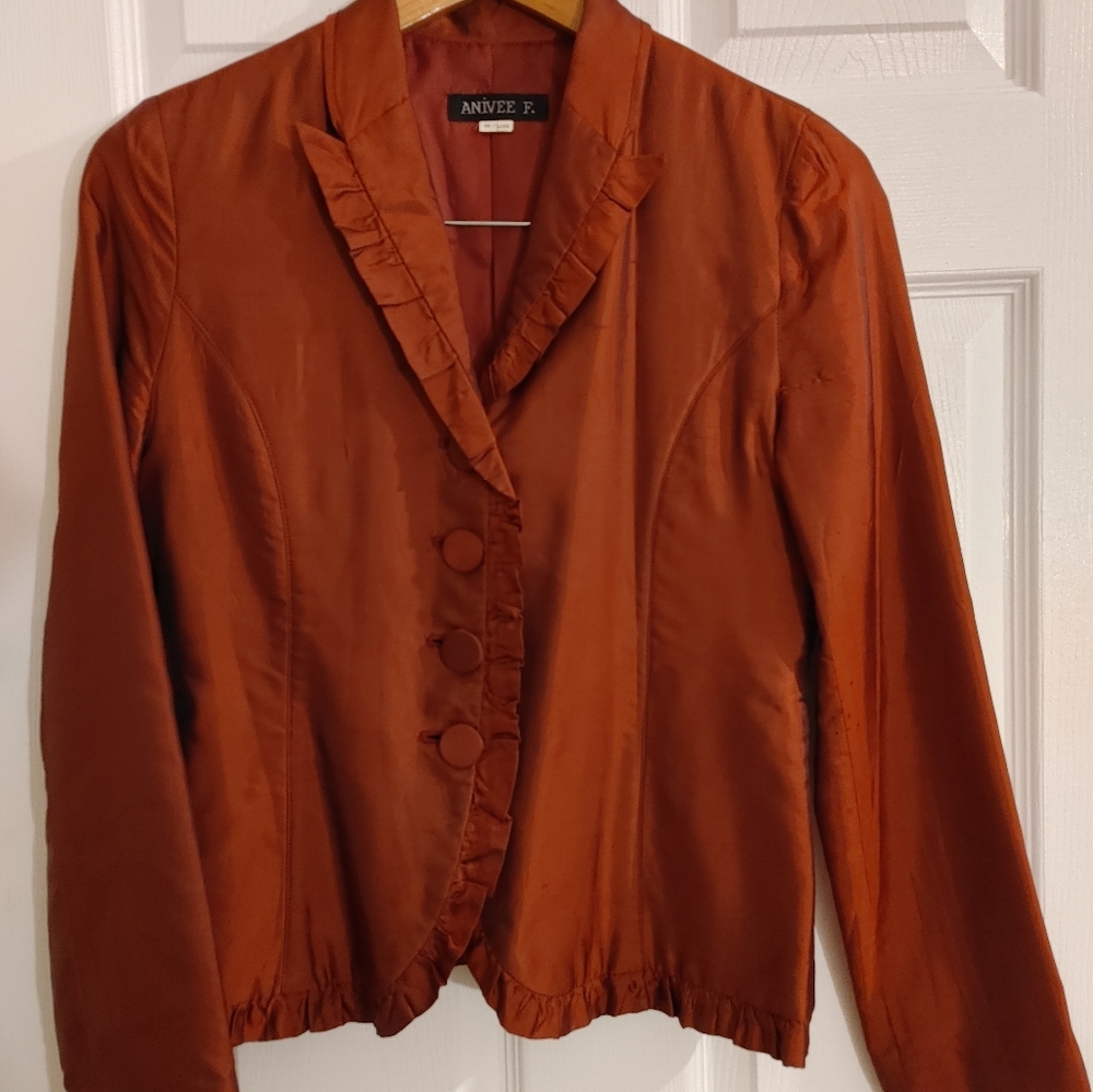 Woman's Jacket - Picture 2 of 3